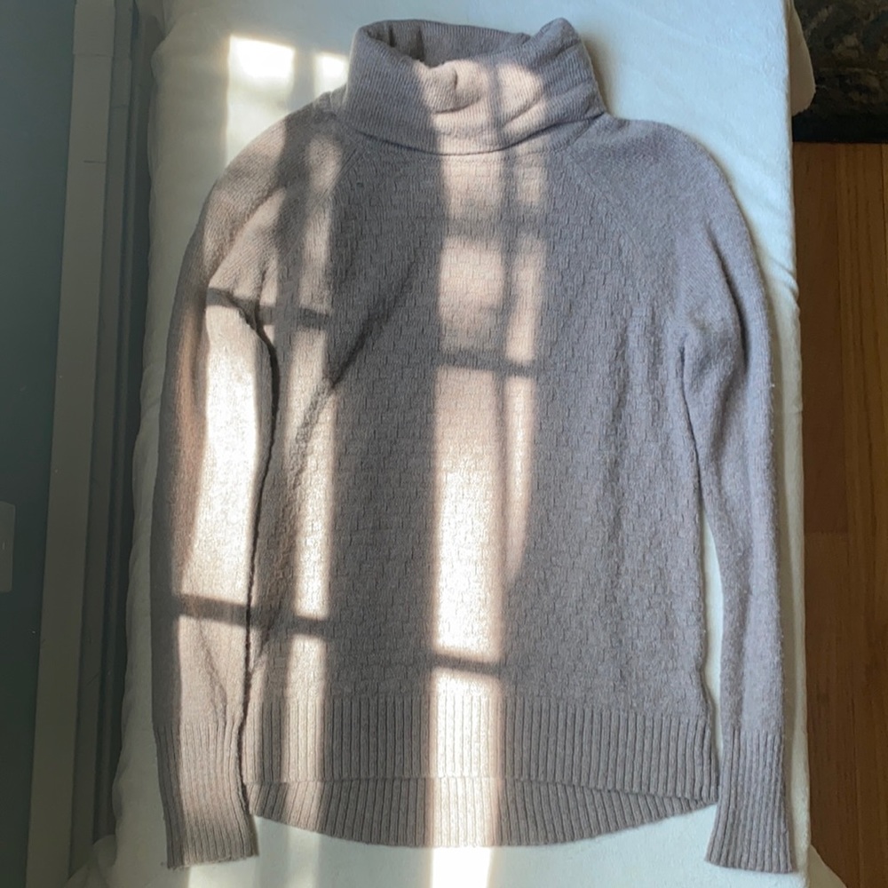turtle neck sweater